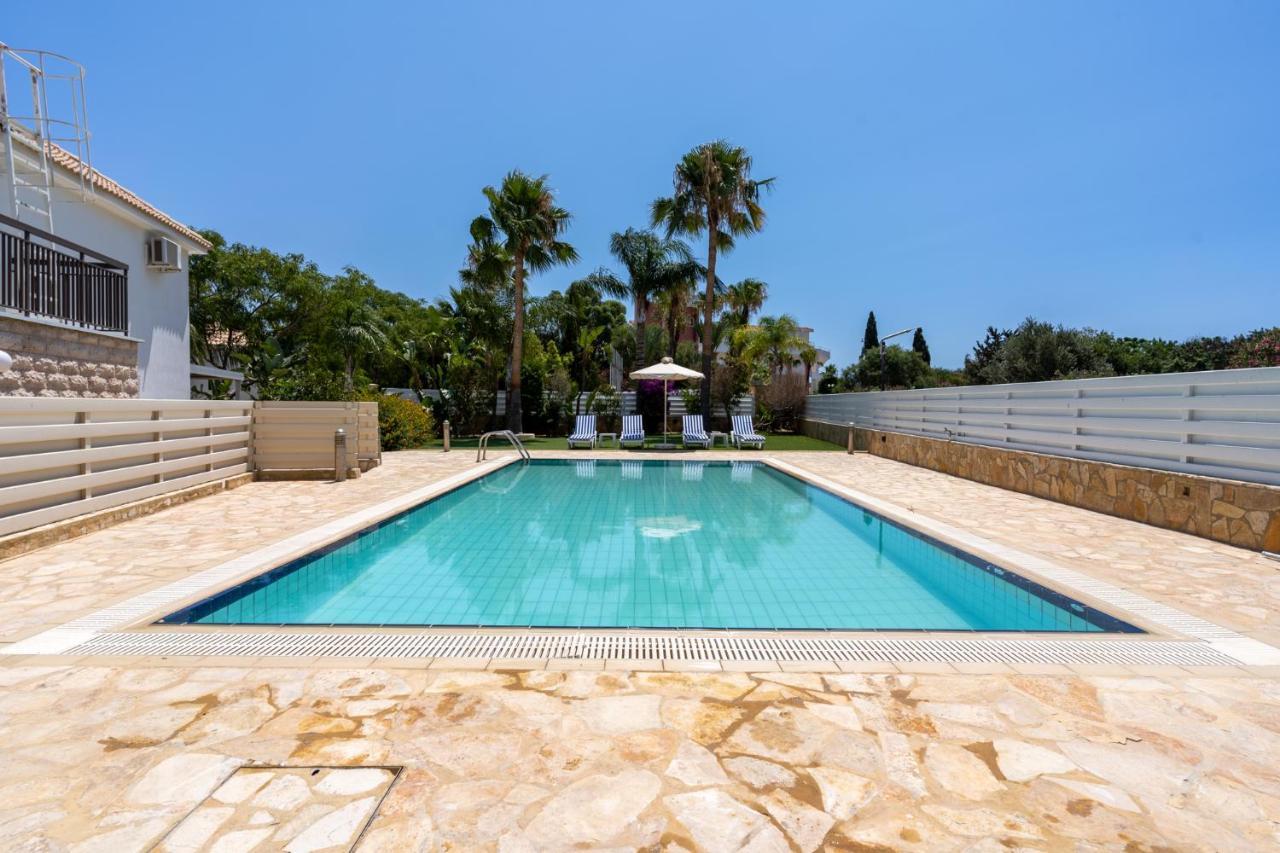 Lime 3-Bedroom Villa In 普罗塔拉斯 外观 照片